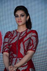 Kriti Sanon at Dilwale music celebrations by Sony Music on 14th Dec 2015